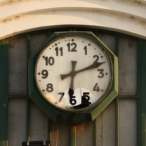 Clock 490x490