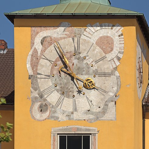 Clock 490x490