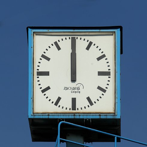 Clock 490x490