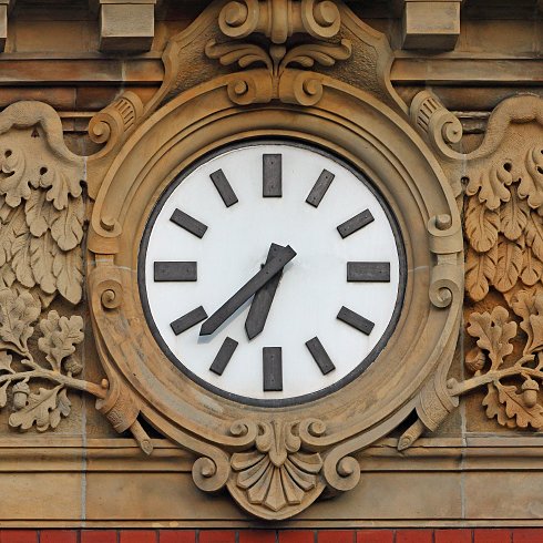 Clock 490x490