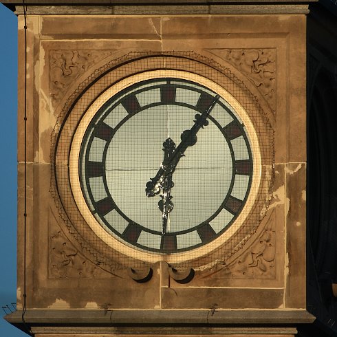 Clock 490x490