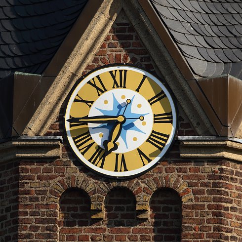 Clock 490x490