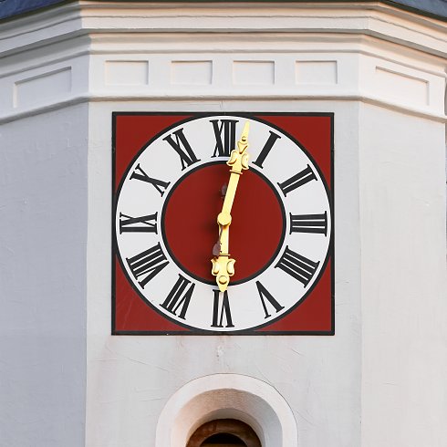 Clock 490x490