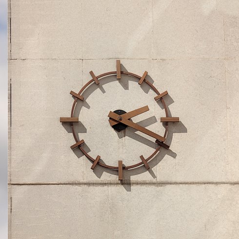Clock 490x490